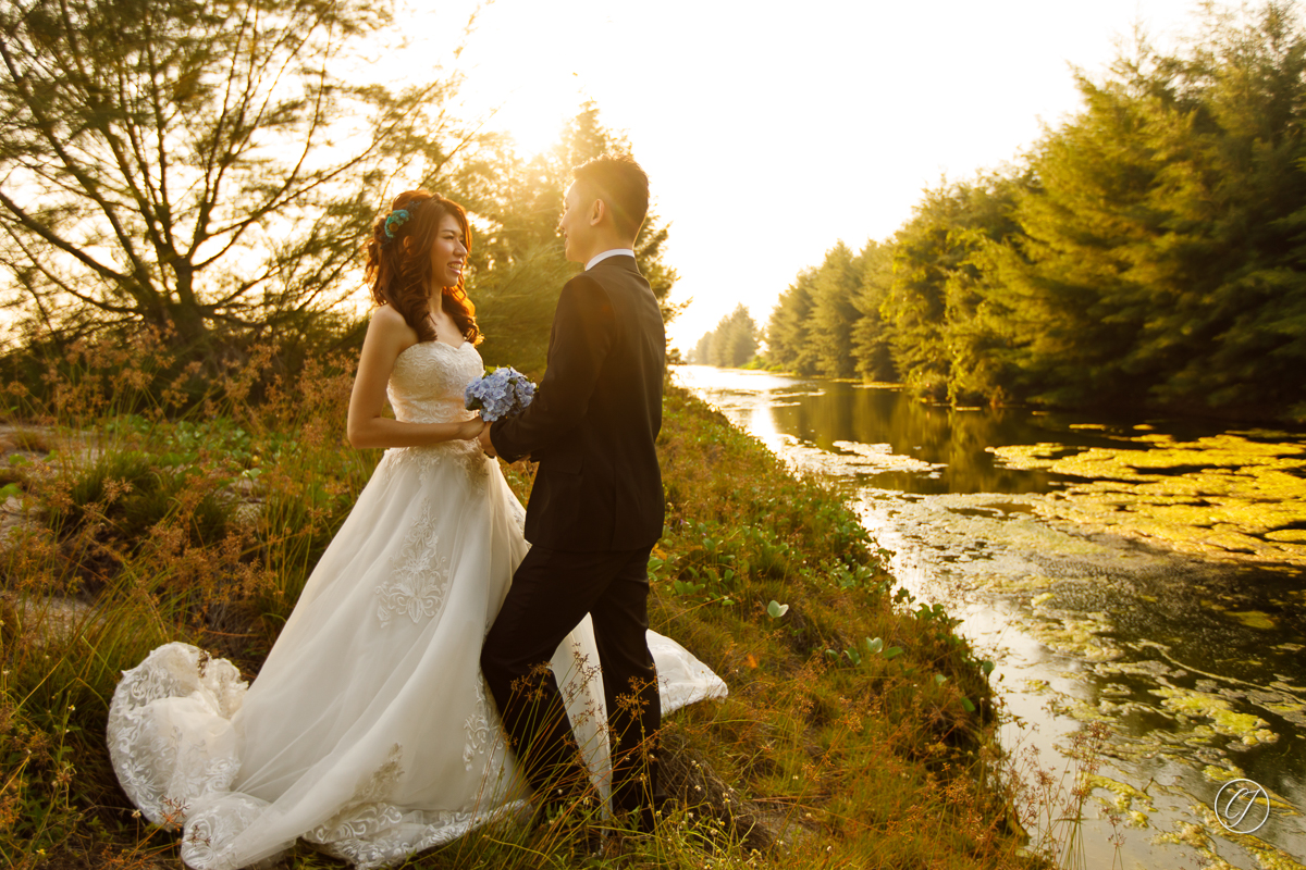 Riverside sunset Melaka for prewedding