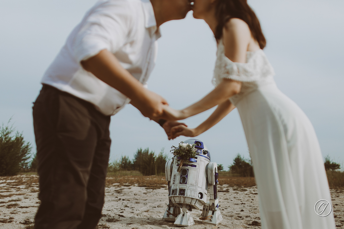 Star Wars themed couple portrait at Klebang Beach Melaka