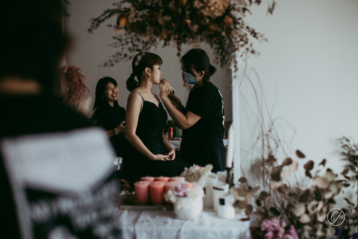 At Glynis floral, make up for Carol's sister by Zen Bridal Make-up & Hair Style